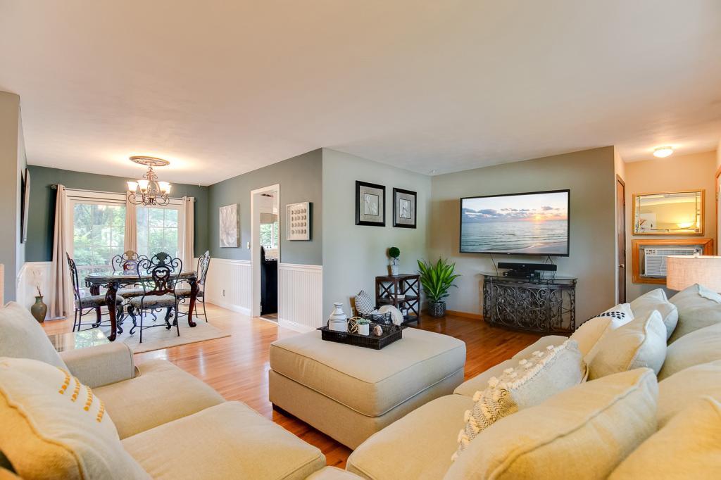 2062 Diffley Road Eagan, MN 55122 - Photo 6 of 25 Gallery Image 6