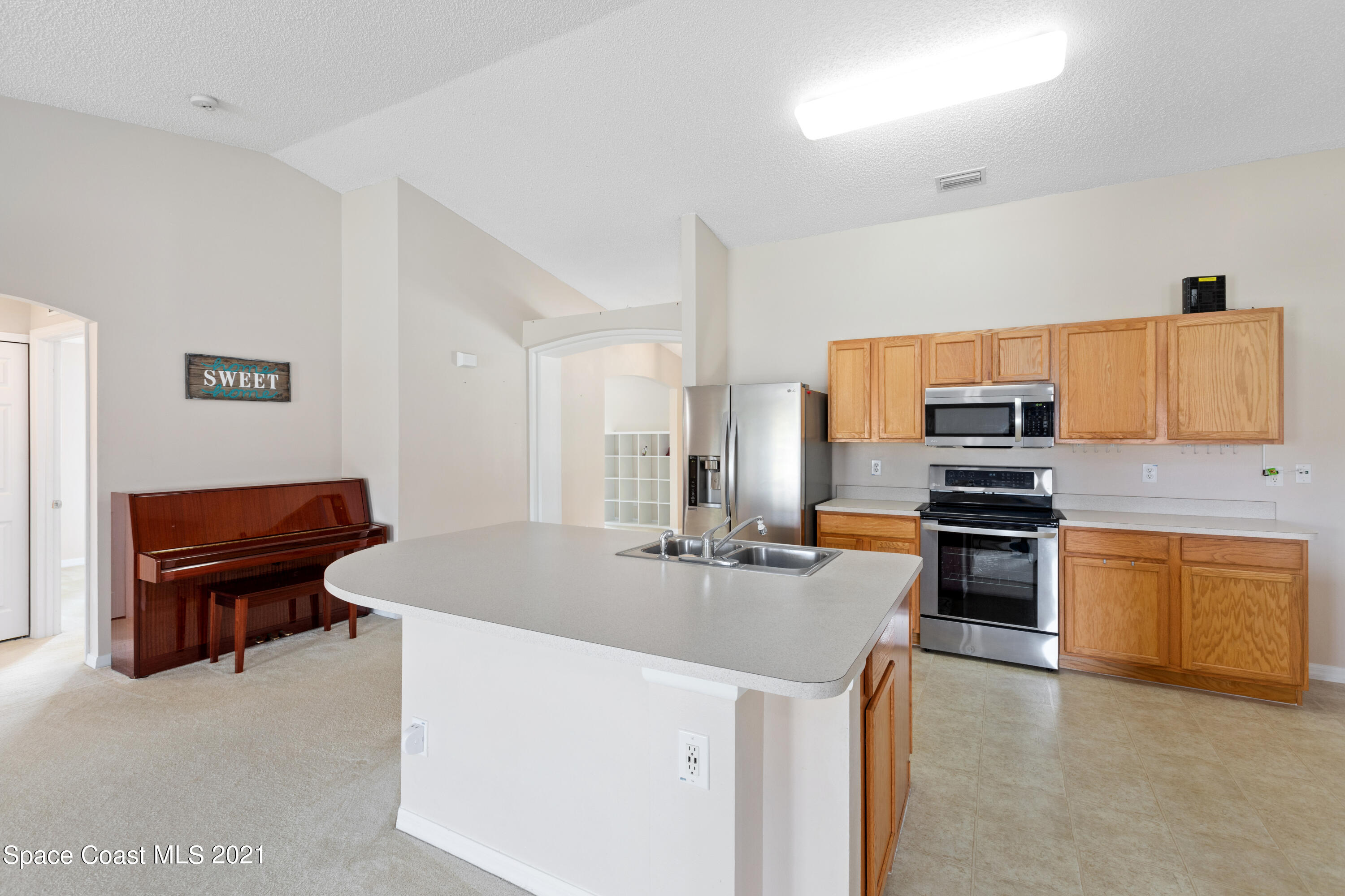 375 Lisa Road Northeast Palm Bay, FL 32907 - Photo 14 of 38 IMG_0057