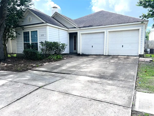 $1,800 | 12735 Wisteria Park Drive, Houston, TX 77072