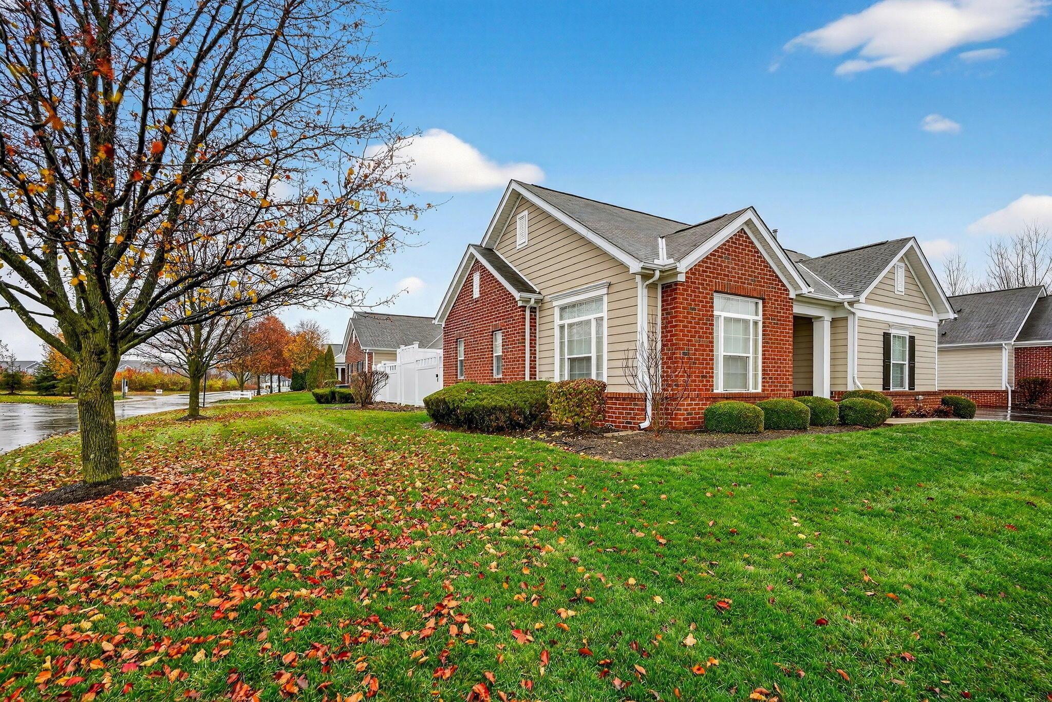 6931 Rothwell Street New Albany, OH 43054 - Photo 3 of 58 Mature trees, ponds & green space