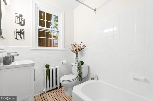 $345,000 | 2803 Cortland Place Northwest, Unit 206, Washington, DC 20008