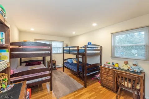 $825,000 | 15 Alba Place, Parsippany, NJ 07054