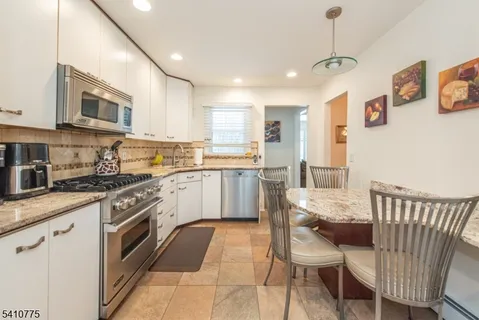 $825,000 | 15 Alba Place, Parsippany, NJ 07054