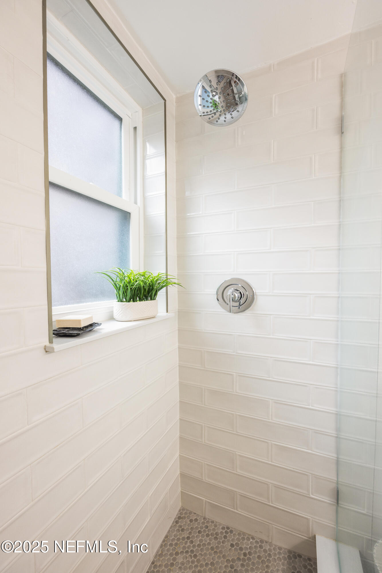 2277 Seminole Road, Unit M Atlantic Beach, FL 32233 - Photo 36 of 49 a bathroom with a shower