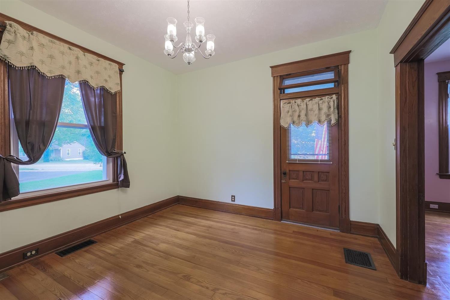 4589 Cooper Road Blue Ash, OH 45242 - Photo 7 of 34