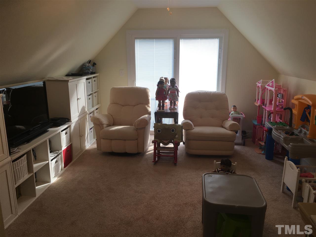 5200 Fielding Drive Raleigh, NC 27606 - Photo 19 of 25 Gallery Image 19