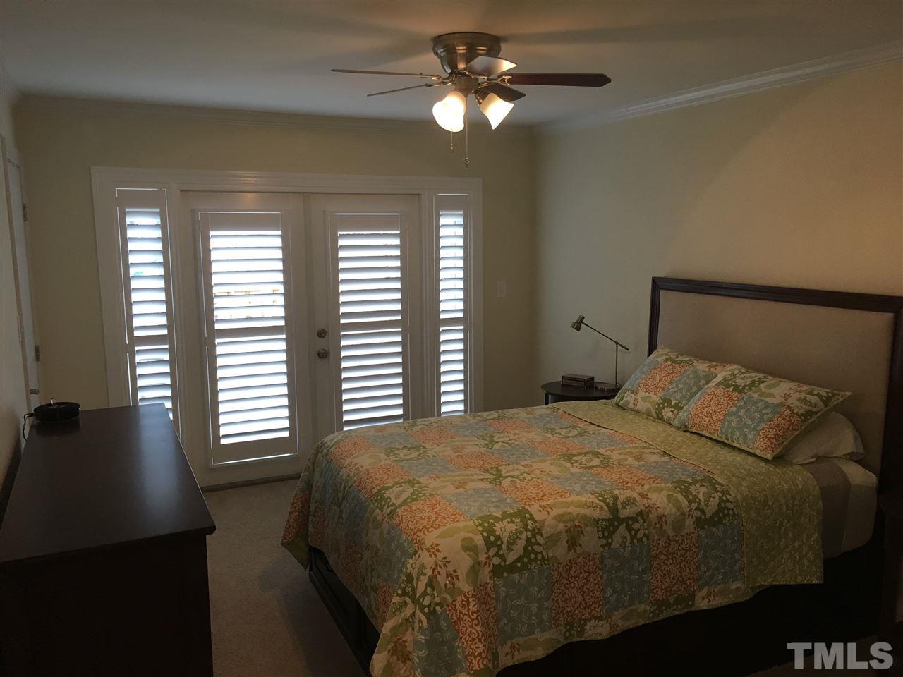5200 Fielding Drive Raleigh, NC 27606 - Photo 9 of 25 Gallery Image 9