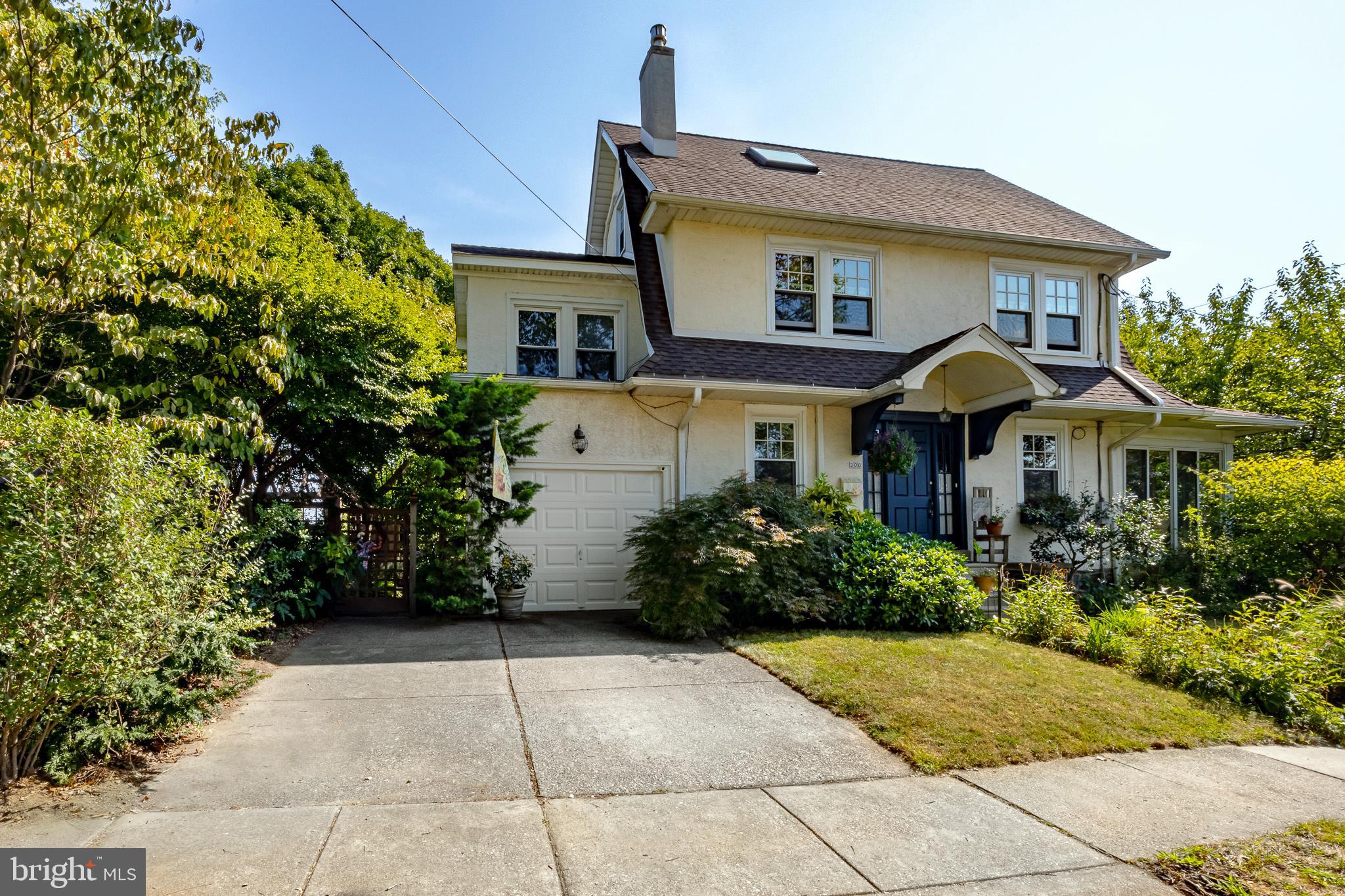 300 Oxford Road Havertown, PA 19083 - Photo 1 of 36