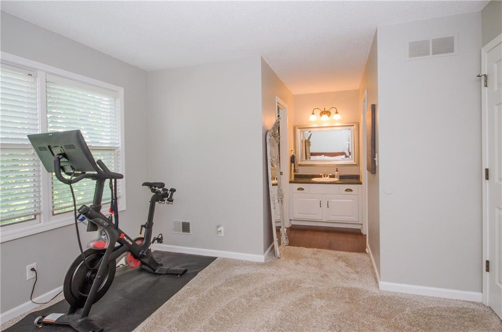 12465 Charing Cross Road Carmel, IN 46033 - Photo 14 of 24 Gallery Image 14