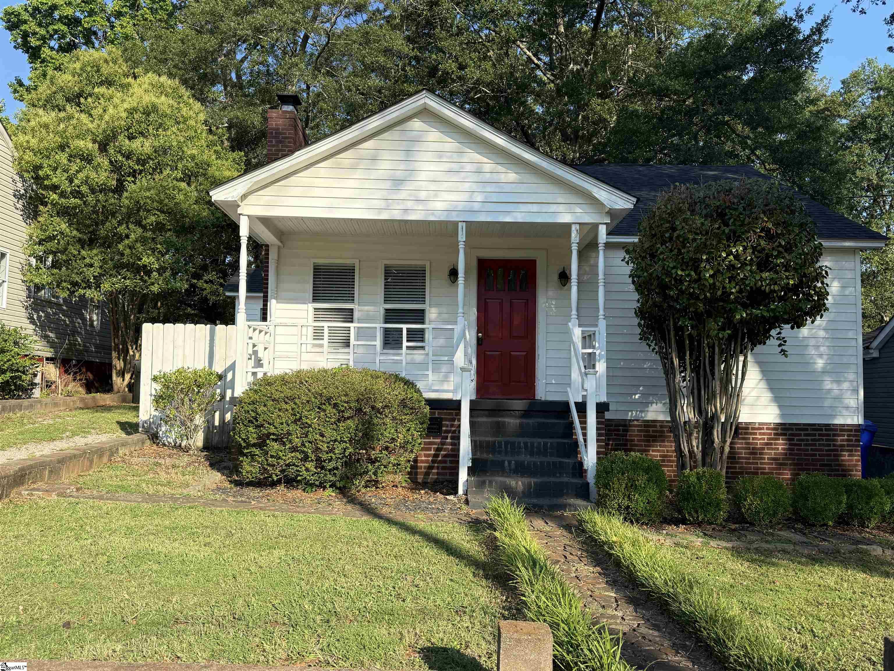 16 Underwood Avenue Greenville, SC 29607 - Photo 1 of 14