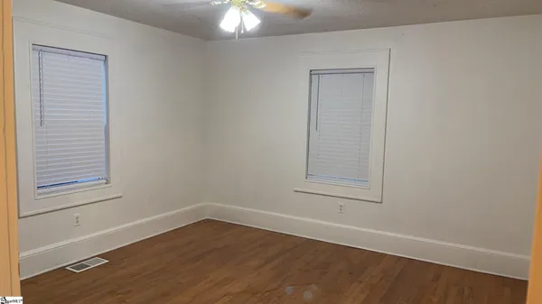 $1,850 | 16 Underwood Avenue, Greenville, SC 29607