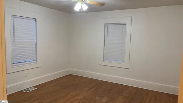 $1,950 | 16 Underwood Avenue, Greenville, SC 29607