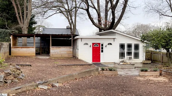 $1,850 | 16 Underwood Avenue, Greenville, SC 29607