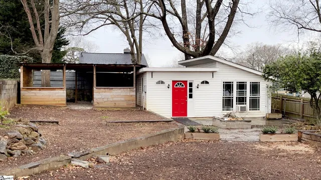 $1,950 | 16 Underwood Avenue, Greenville, SC 29607