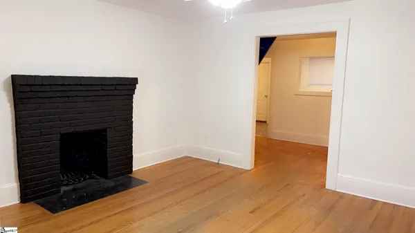 $1,850 | 16 Underwood Avenue, Greenville, SC 29607