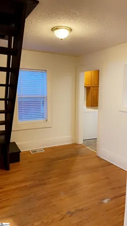 $1,850 | 16 Underwood Avenue, Greenville, SC 29607