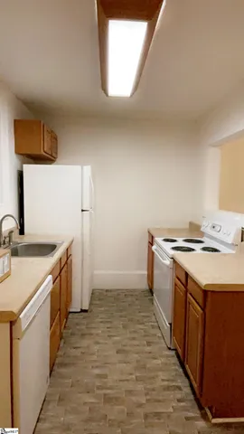 $1,950 | 16 Underwood Avenue, Greenville, SC 29607