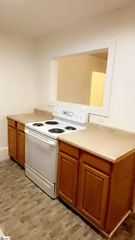 $1,950 | 16 Underwood Avenue, Greenville, SC 29607