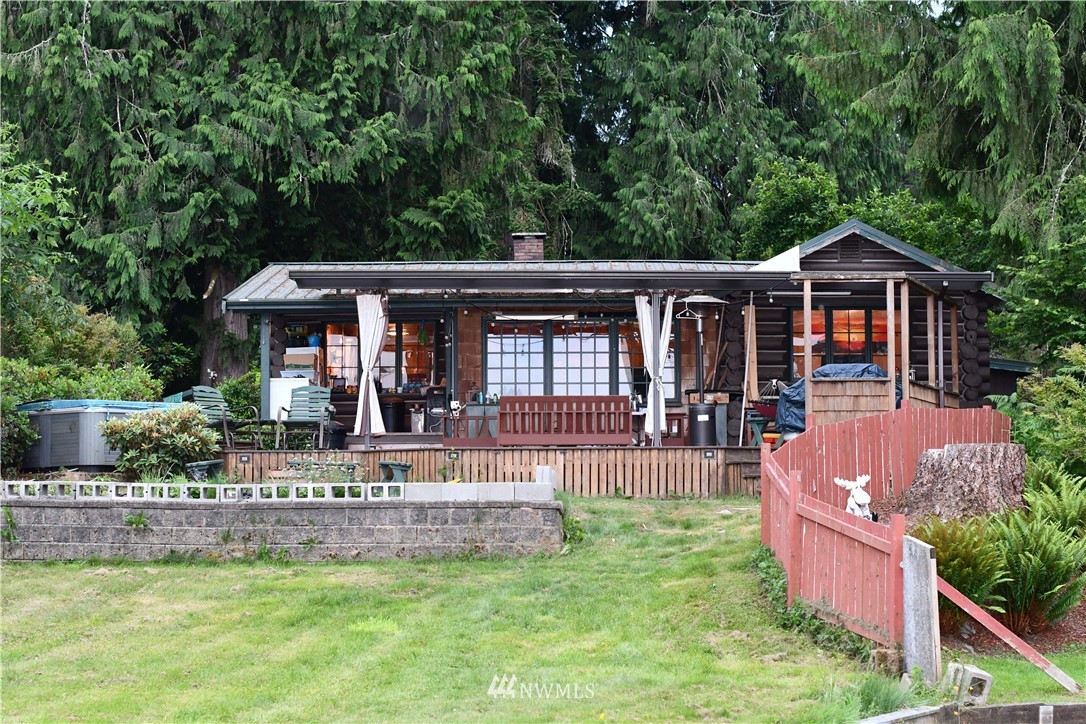 2827 Southwest Lake Roesiger Road Snohomish, WA 98290 - Photo 1 of 22