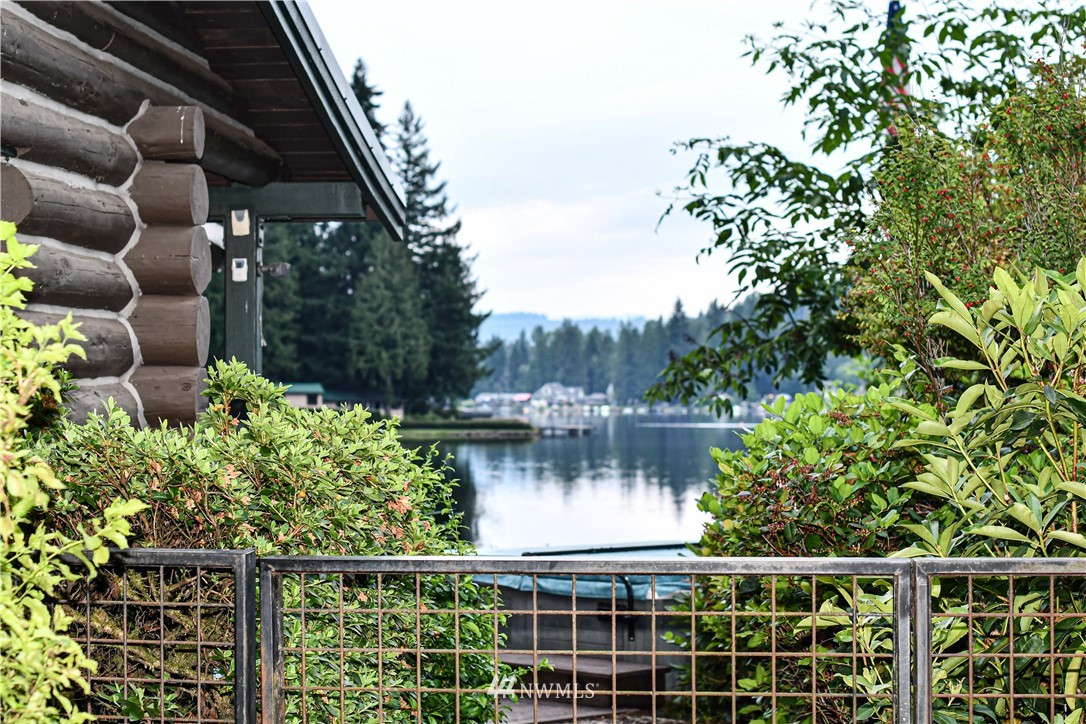2827 Southwest Lake Roesiger Road Snohomish, WA 98290 - Photo 2 of 22