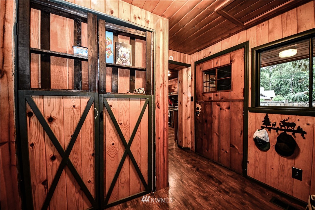2827 Southwest Lake Roesiger Road Snohomish, WA 98290 - Photo 7 of 22