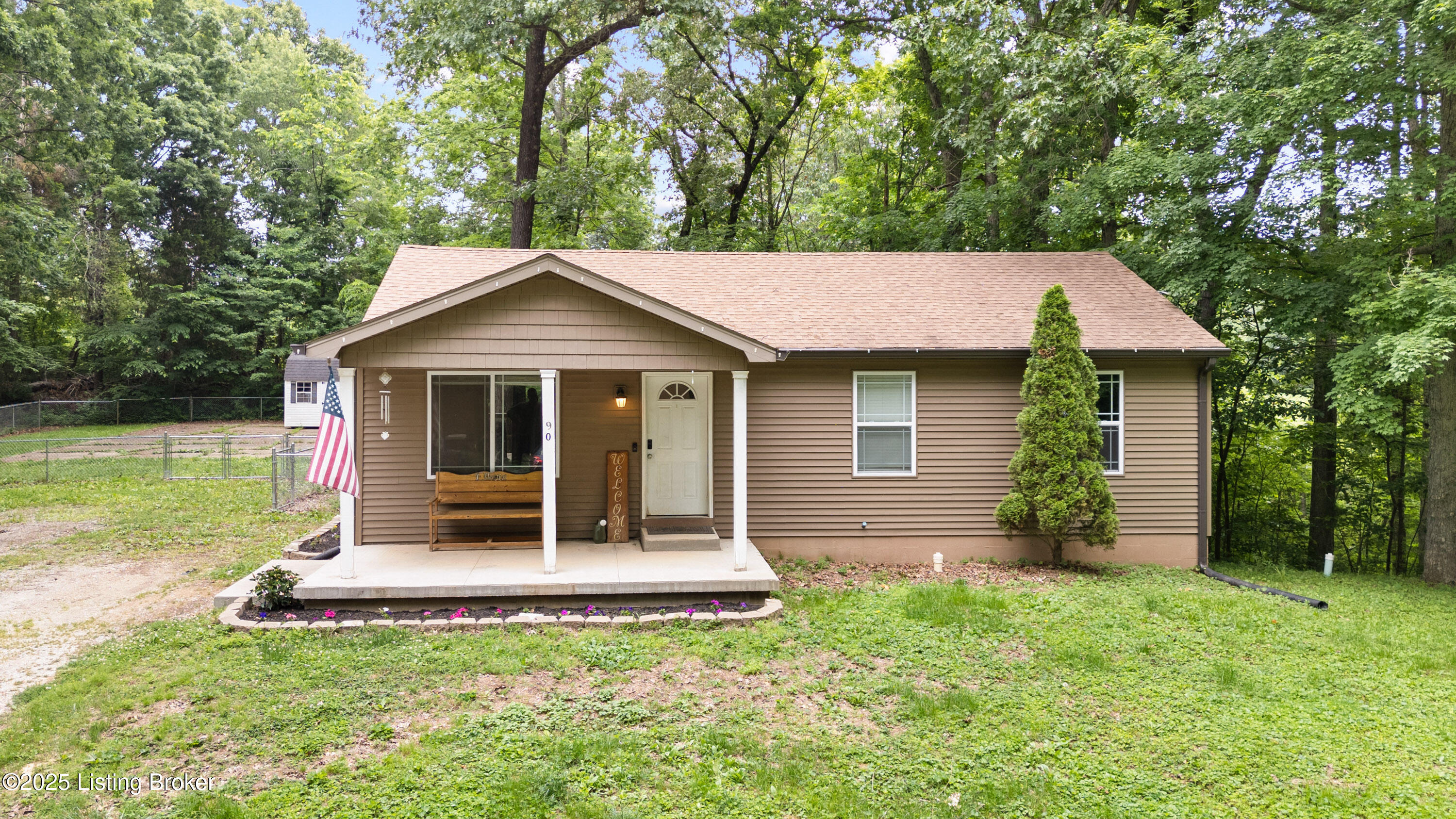 90 Shellys Trace Brandenburg, KY 40108 - Photo 1 of 30 Front