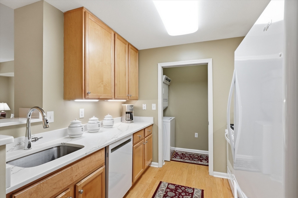 38 Village Road, Unit 110 Middleton, MA 01949 - Photo 11 of 38