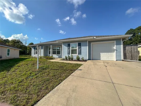 $1,700 | 2738 Southeast 21st Road, Gainesville, FL 32641