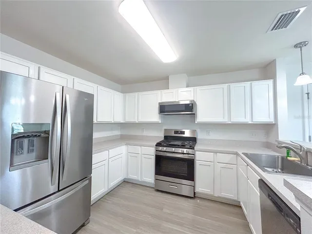 $1,950 | 2738 Southeast 21st Road, Gainesville, FL 32641