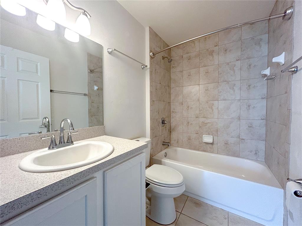 2738 Southeast 21st Road Gainesville, FL 32641 - Photo 7 of 11