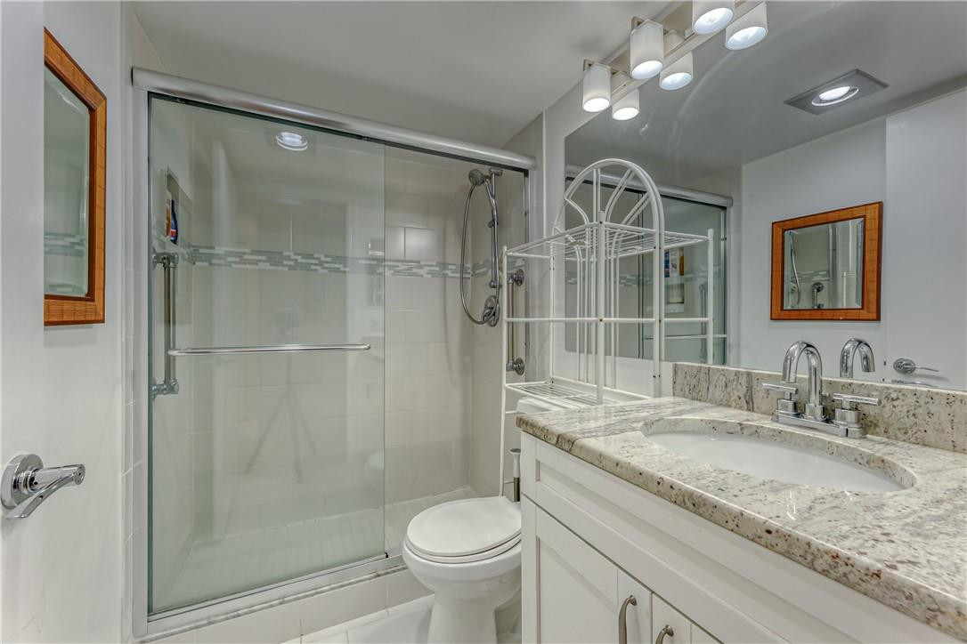 1057 Guildford East, Unit D Boca Raton, FL 33434 - Photo 11 of 38 Photo 11
