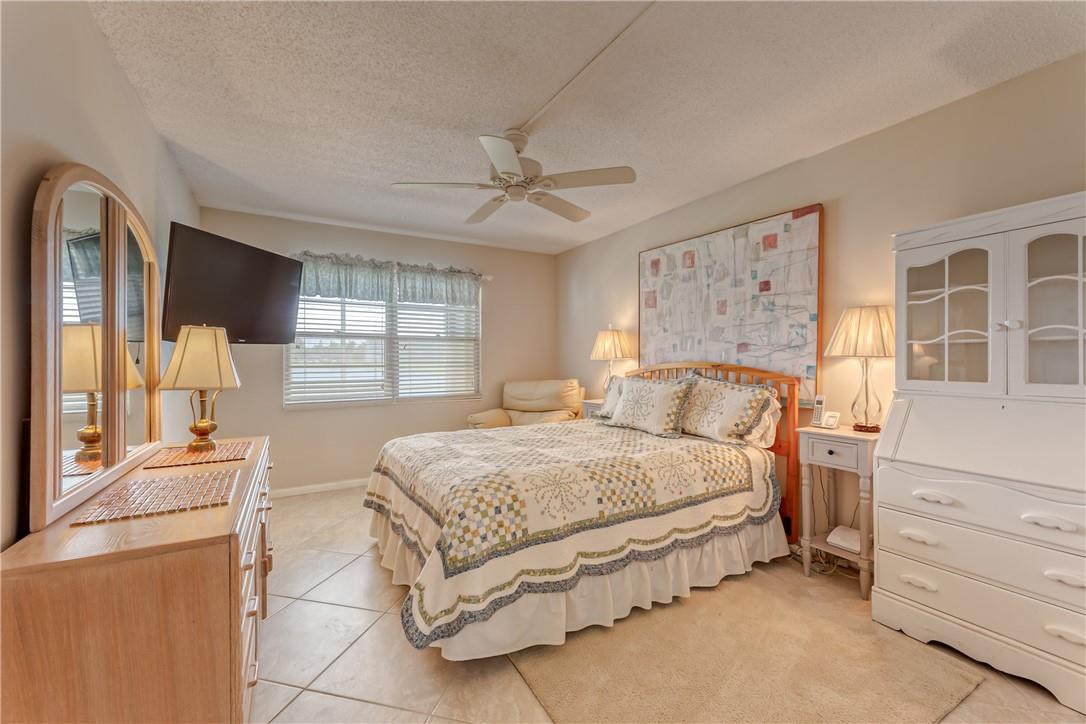 1057 Guildford East, Unit D Boca Raton, FL 33434 - Photo 2 of 38 Photo 2