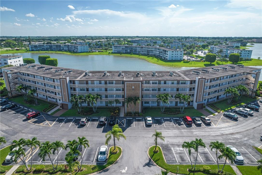 1057 Guildford East, Unit D Boca Raton, FL 33434 - Photo 36 of 38 Photo 36