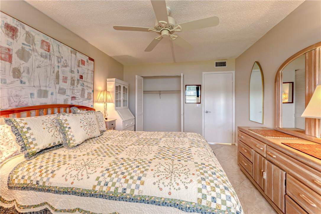 1057 Guildford East, Unit D Boca Raton, FL 33434 - Photo 4 of 38 Photo 4