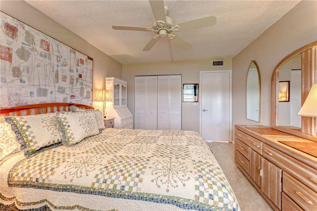 1057 Guildford East, Unit D Boca Raton, FL 33434 - Photo 5 of 38 Photo 5