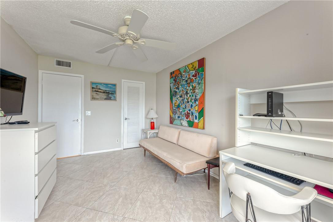 1057 Guildford East, Unit D Boca Raton, FL 33434 - Photo 9 of 38 Photo 9