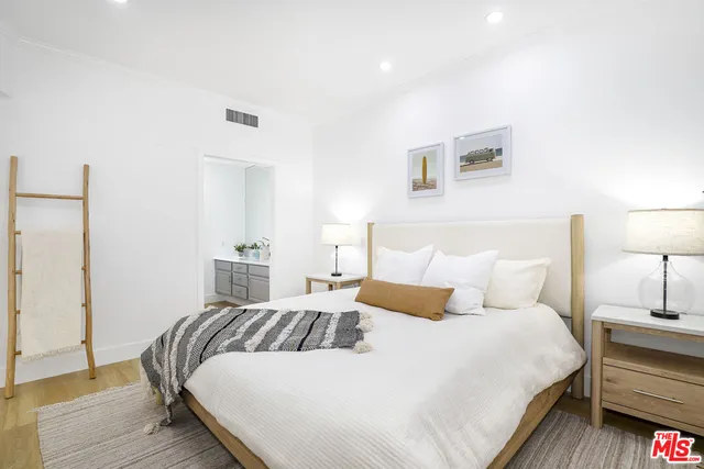 $1,385,000 | 235 Main Street, Unit 321, Venice, CA 90291