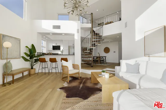 $1,385,000 | 235 Main Street, Unit 321, Venice, CA 90291