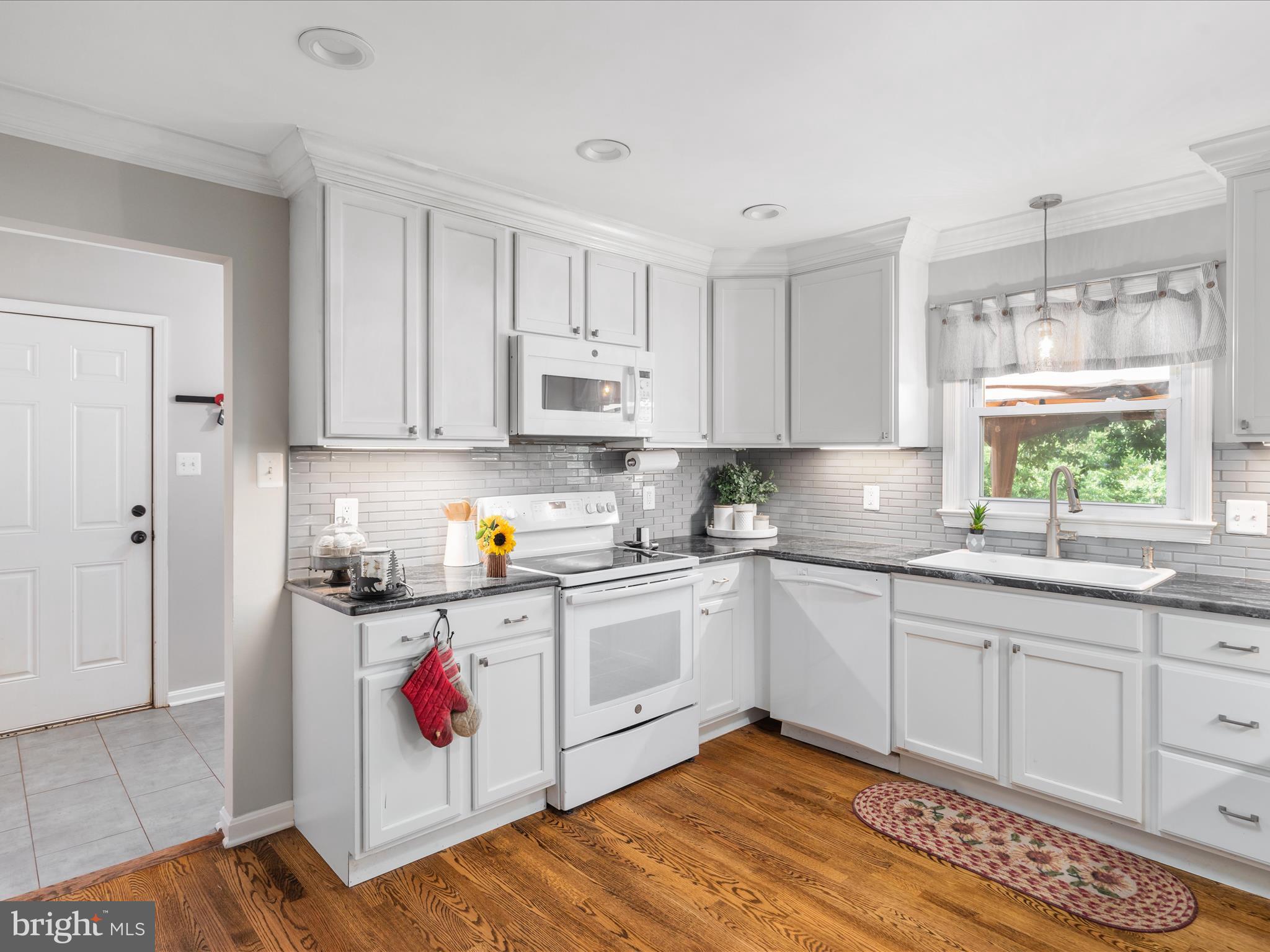 4629 Casanova Road Midland, VA 22728 - Photo 9 of 62 Gallery Image 9