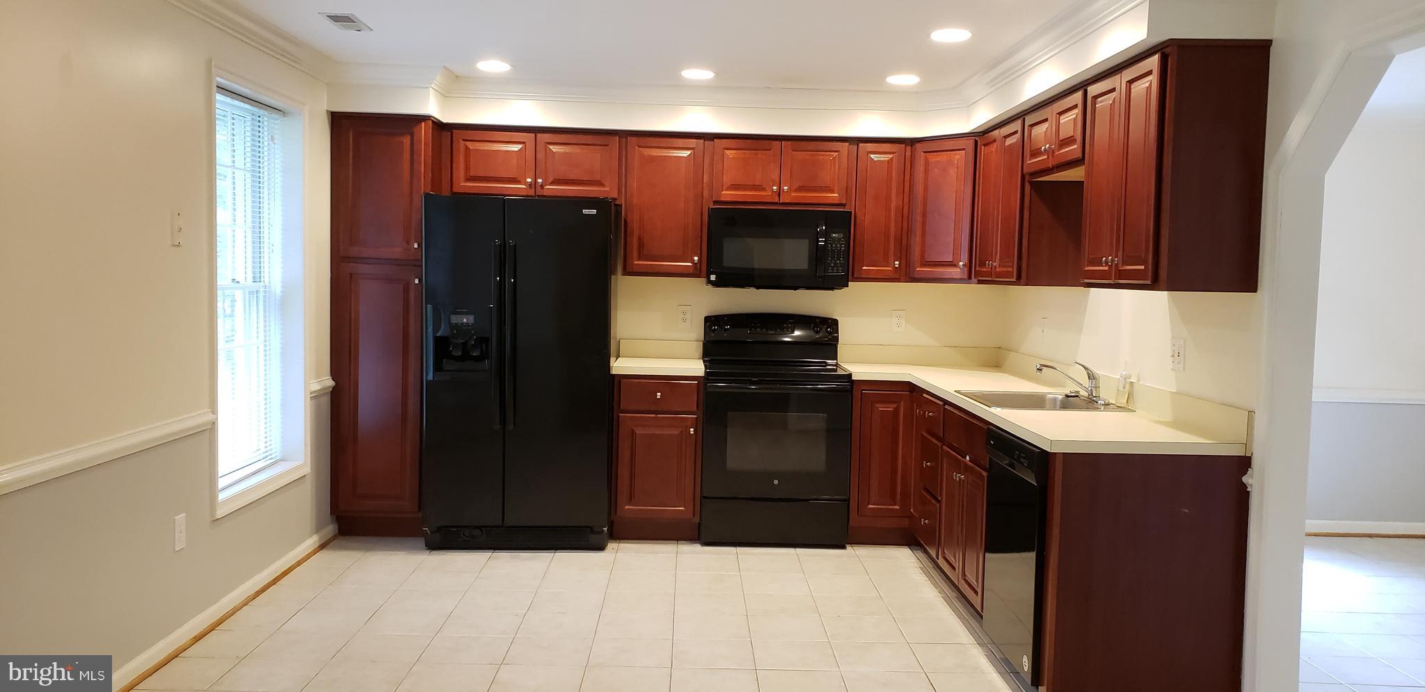 10316 Royal Road Silver Spring, MD 20903 - Photo 4 of 24 Gallery Image 4