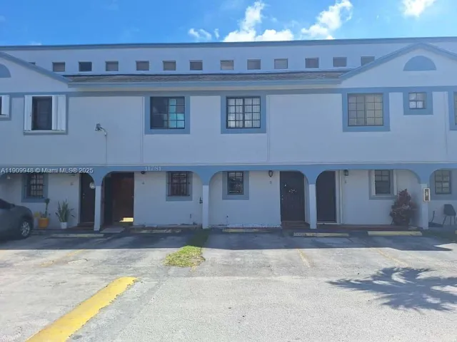 $2,300 | 11781 Southwest 18th Street, Unit 4, Miami, FL 33175