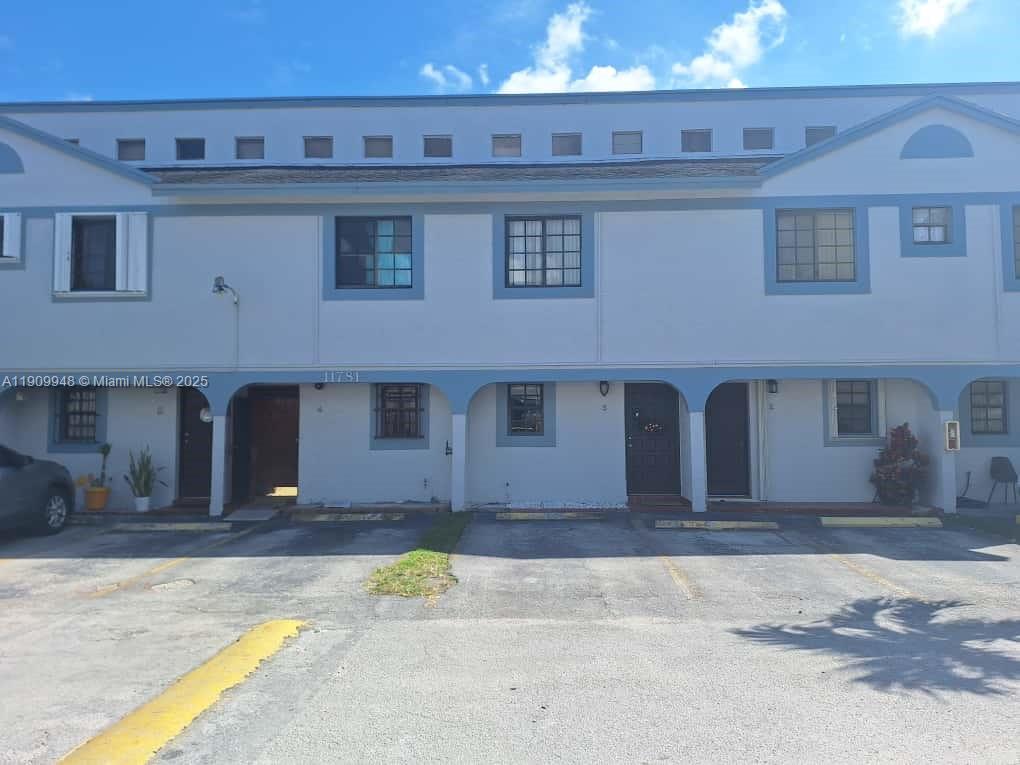 11781 Southwest 18th Street, Unit 4 Miami, FL 33175 - Photo 1 of 20