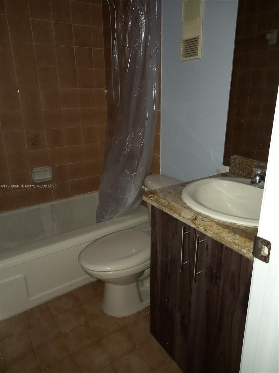 11781 Southwest 18th Street, Unit 4 Miami, FL 33175 - Photo 18 of 20