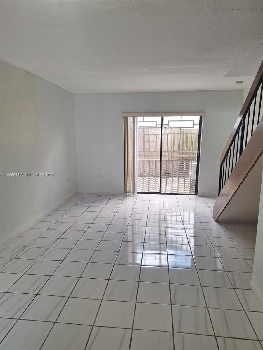 11781 Southwest 18th Street, Unit 4 Miami, FL 33175 - Photo 3 of 20