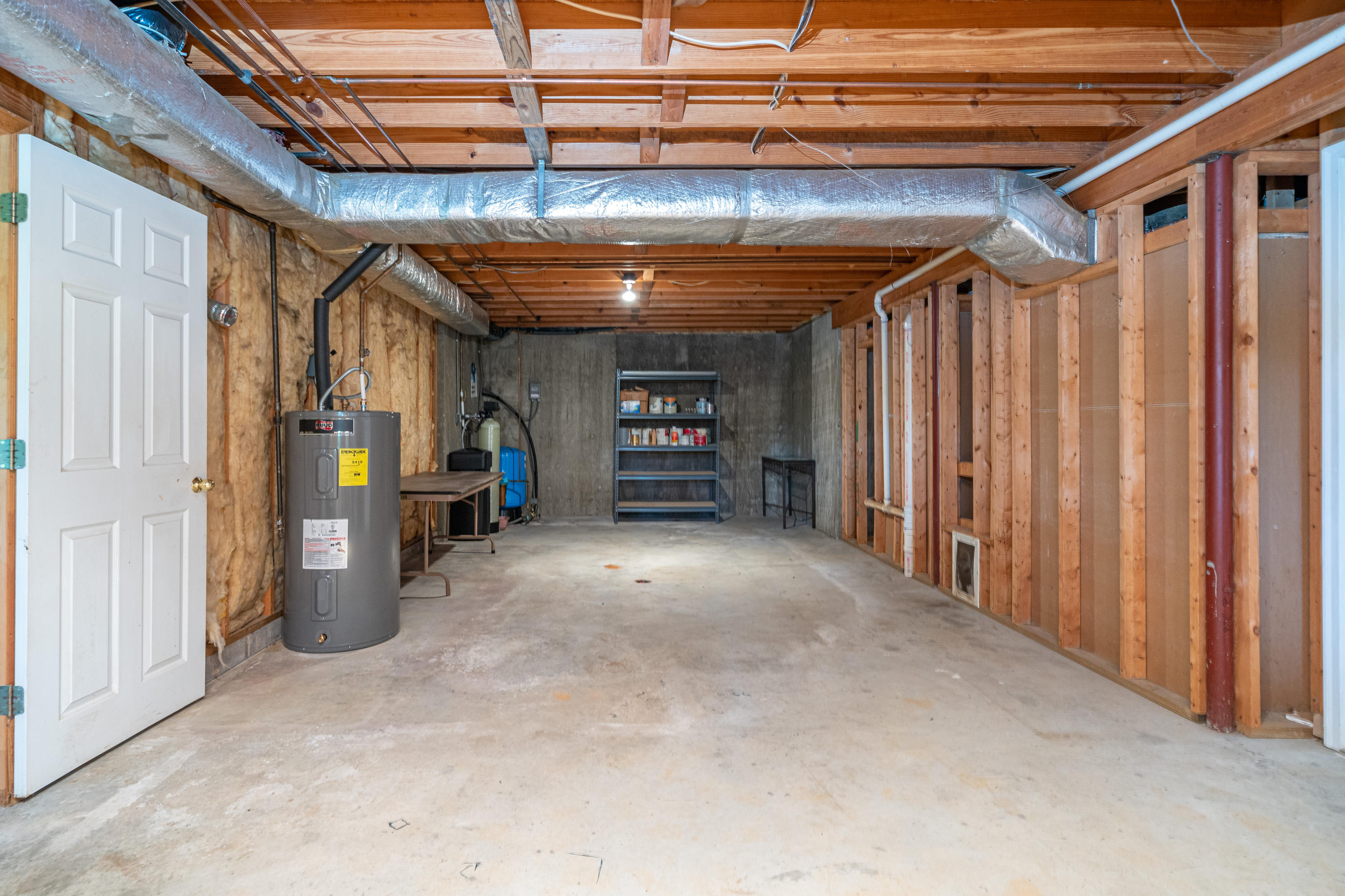 729 Ridge Trail Fincastle, VA 24090 - Photo 29 of 39 Storage lower level