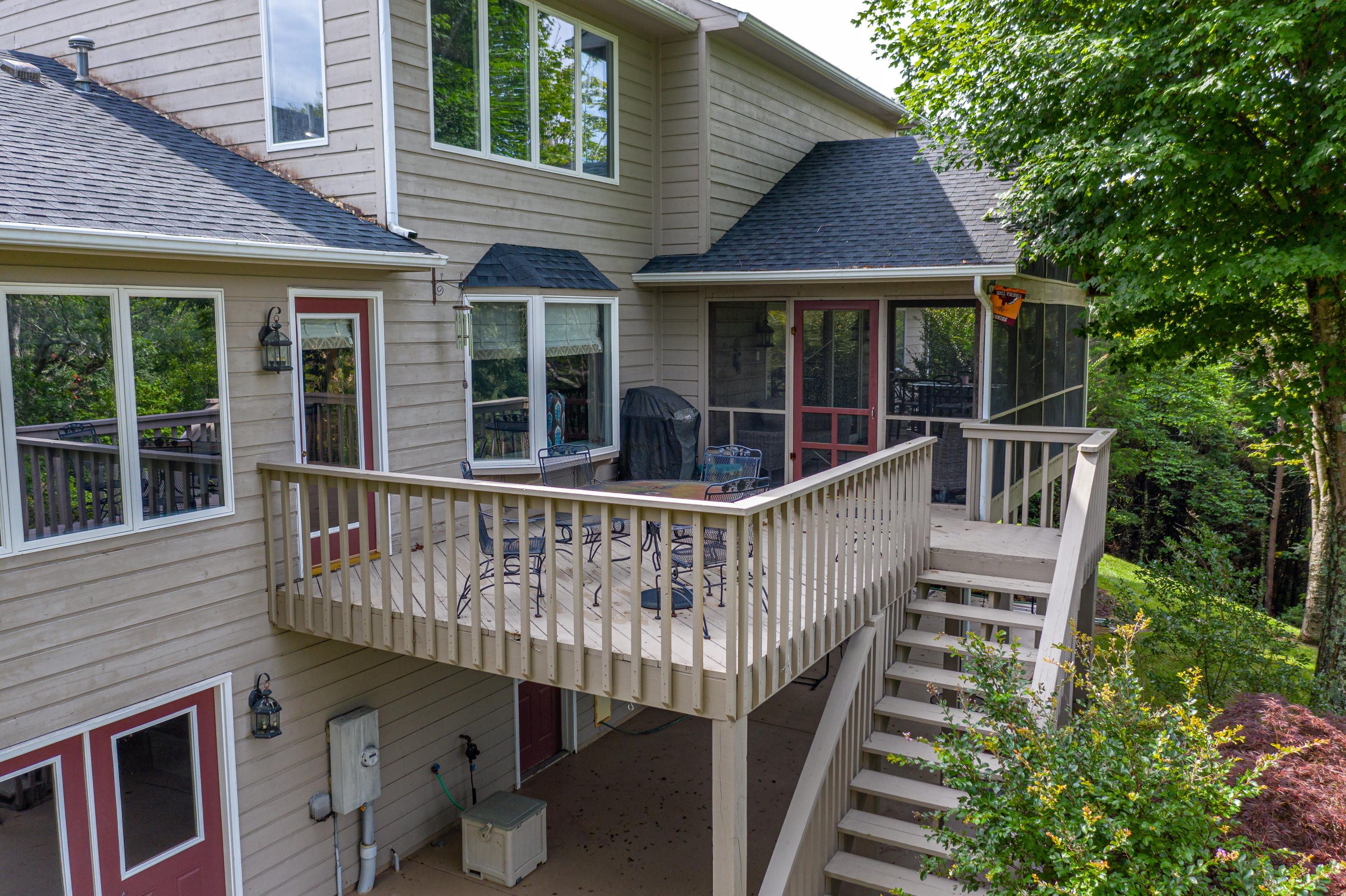 729 Ridge Trail Fincastle, VA 24090 - Photo 34 of 39 Deck & Screened in Porch