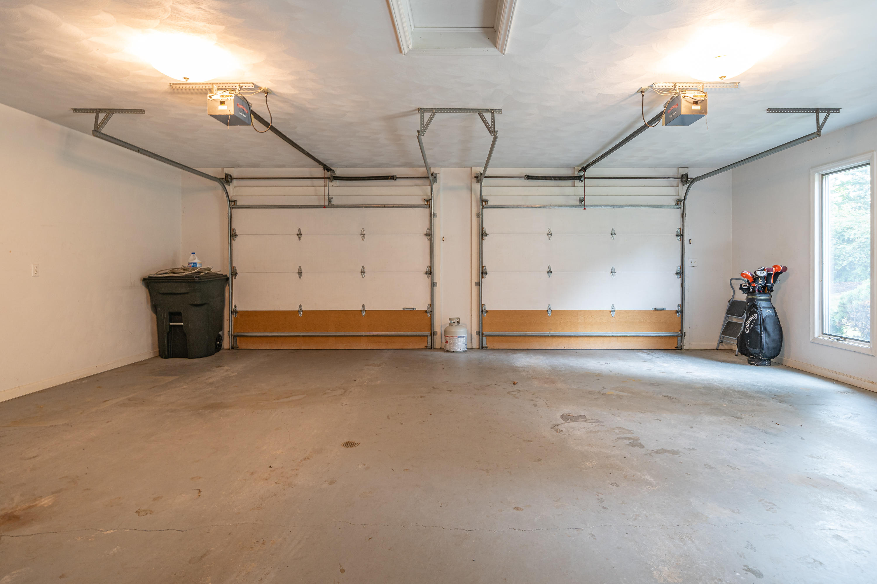 729 Ridge Trail Fincastle, VA 24090 - Photo 38 of 39 Garage interior