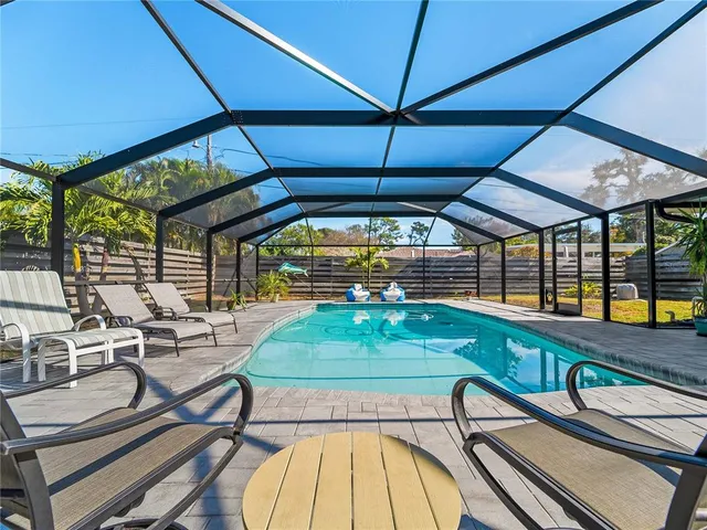 $680,000 | 2003 49th Street West, Bradenton, FL 34209