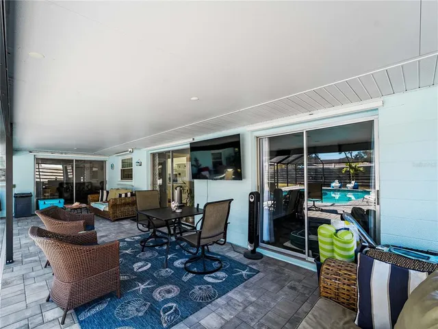 $680,000 | 2003 49th Street West, Bradenton, FL 34209