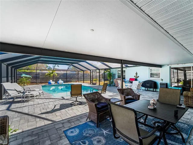 $680,000 | 2003 49th Street West, Bradenton, FL 34209